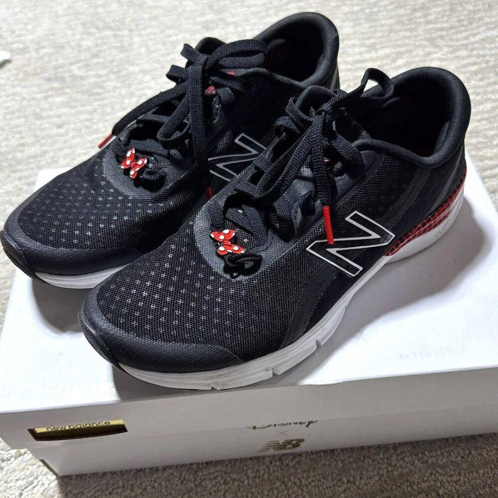 RunDisney New Balance Minnie Mouse 711v3 Training Sneakers